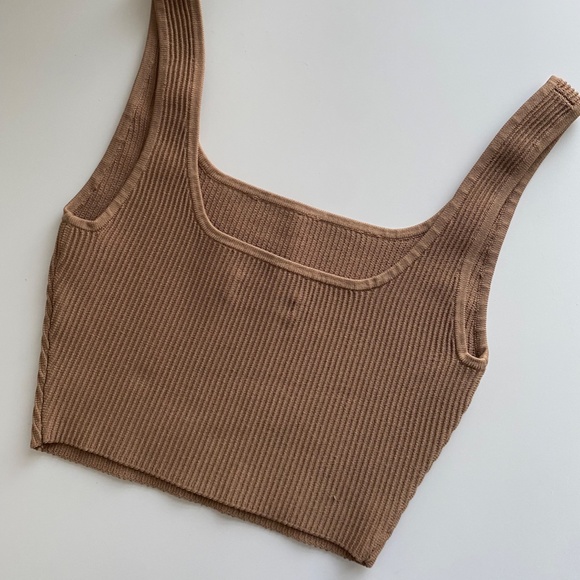 Babaton Sculpt Knit Squareneck cropped tank XS - Picture 5 of 7